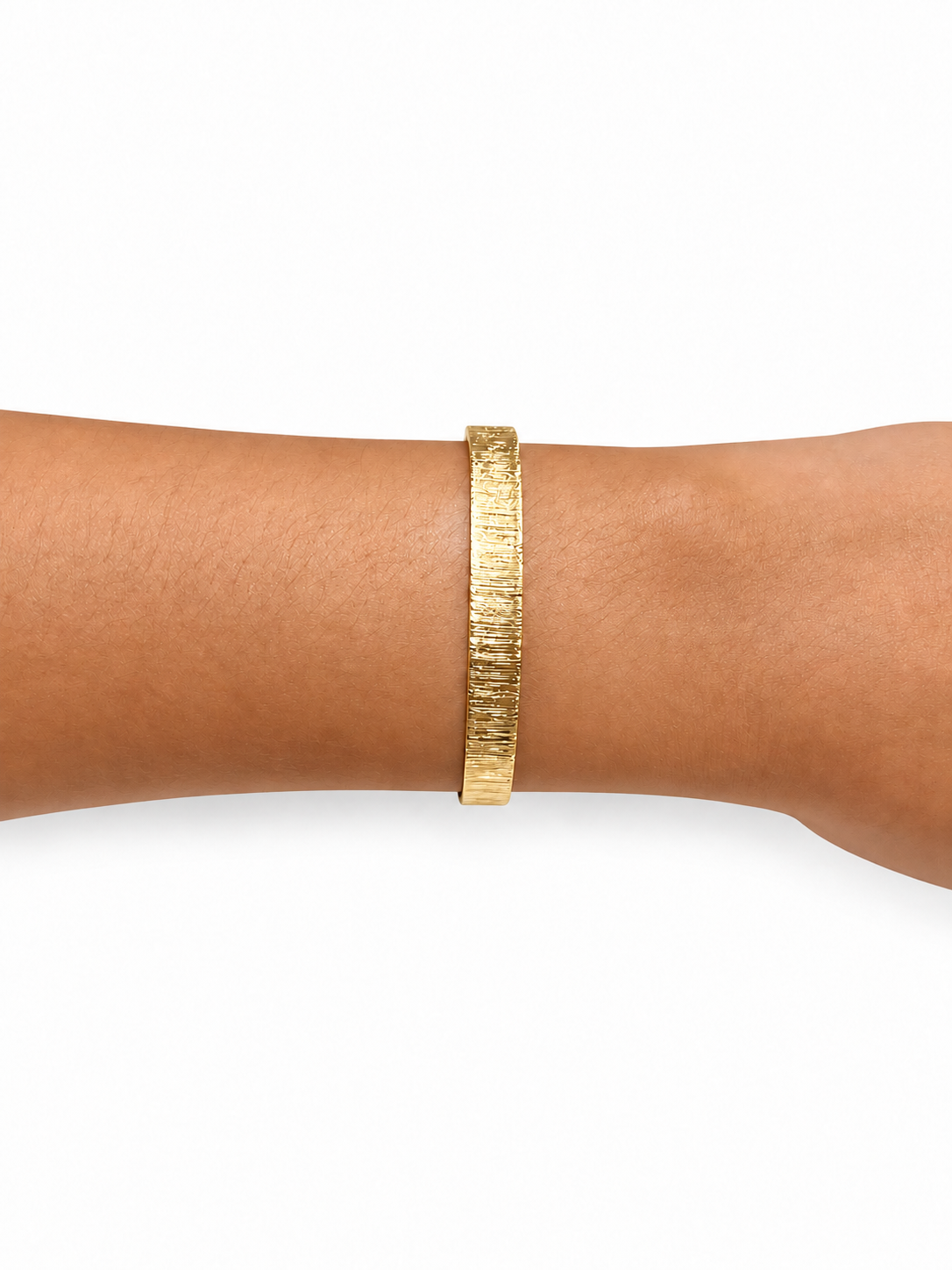 Bracelete Rígido com Textura Martelada Artesanal