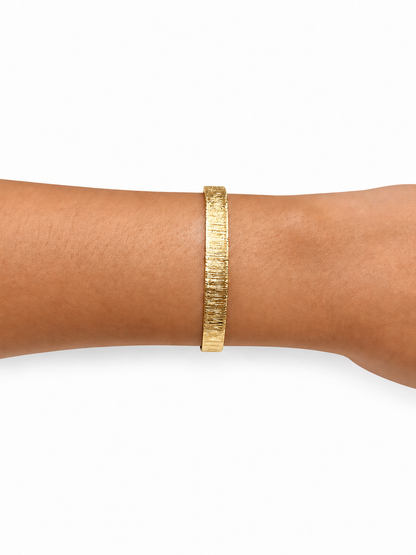 Bracelete Rígido com Textura Martelada Artesanal