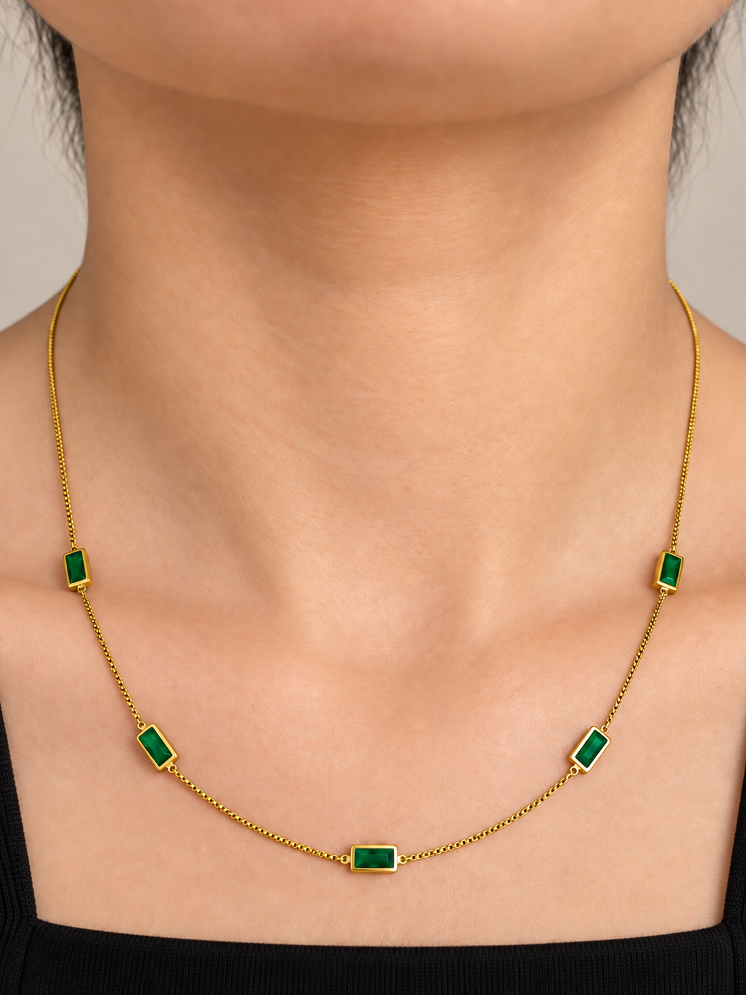 Colar Gargantilha com Zircônias Baguete Facetadas