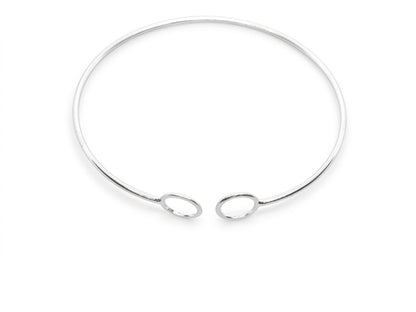 Bracelete Aberto com Ponteiras em Círculos Vazados