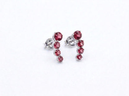Brinco Ear Cuff Anatômico com Zircônias Facetadas