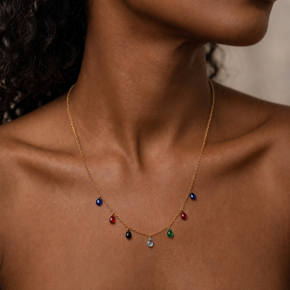 Colar Gargantilha com Gotas Facetadas Coloridas Pendentes