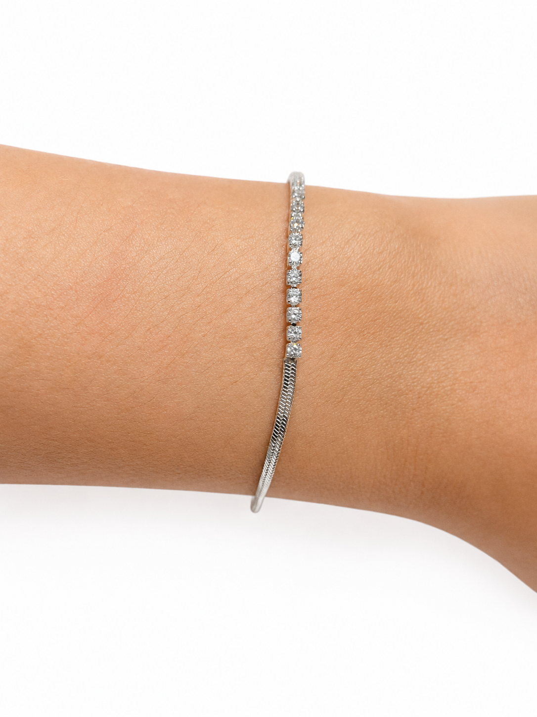 Pulseira Meia Riviera Cravejada com Lâmina Lisa