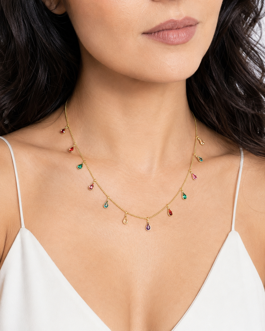 Colar Choker com Gotas Facetadas Coloridas Pendentes