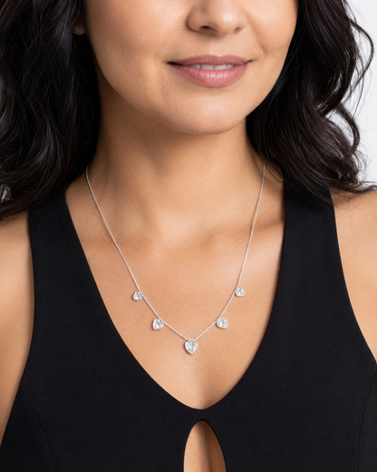 Colar Gargantilha com Corações de Zircônia Cristal